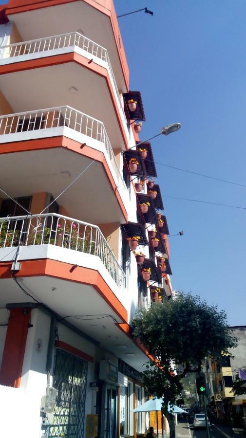 Hotel Flor De Oriente Banos (Tungurahua) Exterior photo